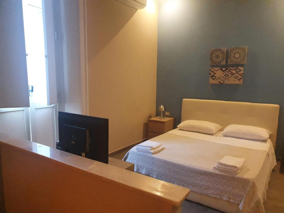 Emyjo Central B&B Nápoly Kültér fotó